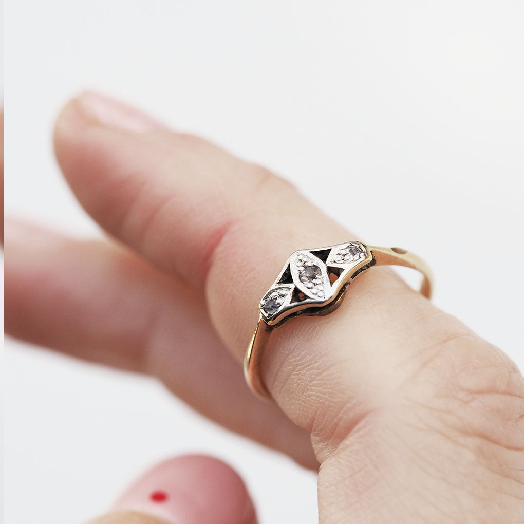 18K gold and Platinum genuine antique Edwardian 3 Diamond Ring