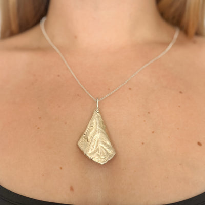 Curled silver Leaf Necklace