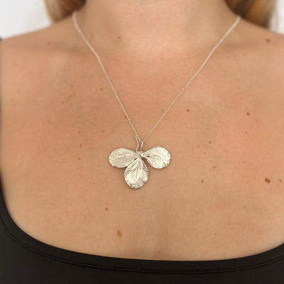 Clover leaf silver Necklace