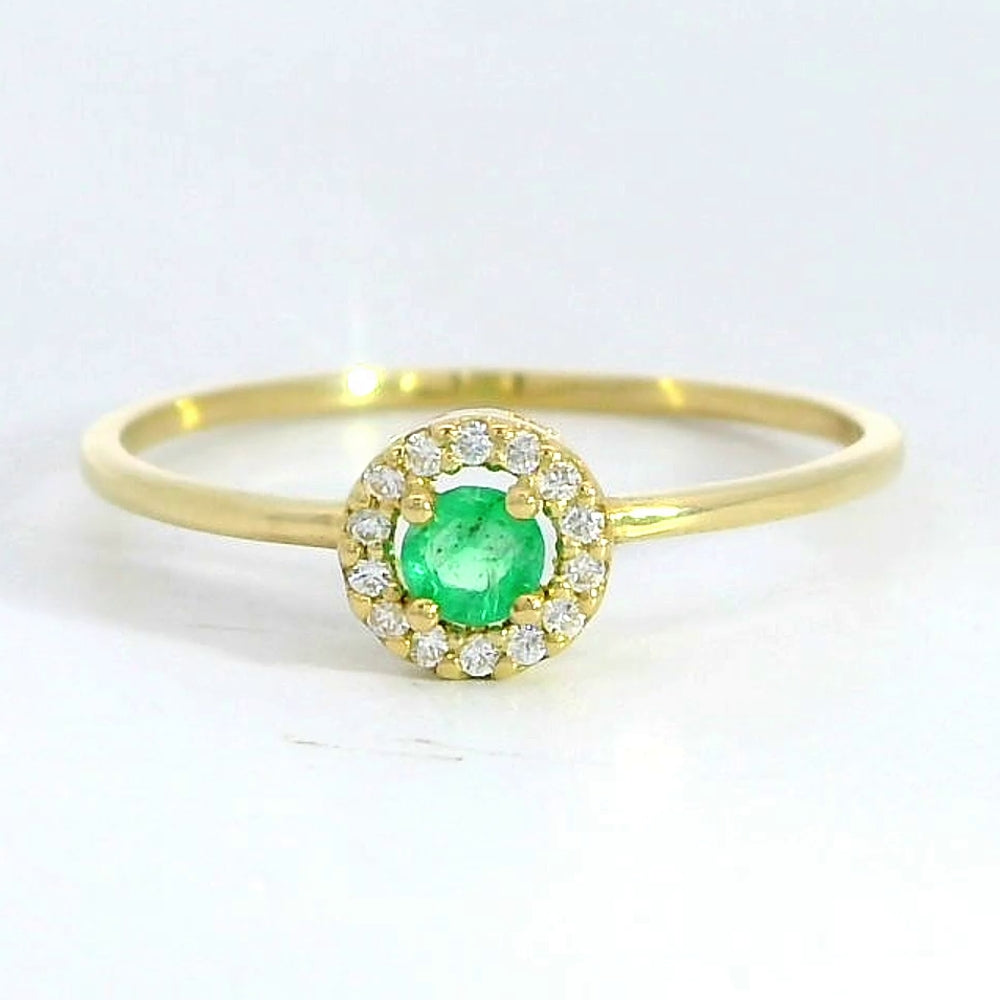 18K Gold 3 mm emerald and white topaz ring
