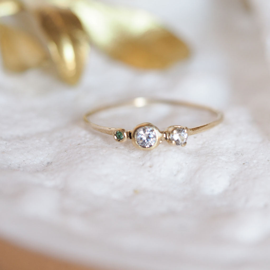 Tres Amigas Ring petite diamond ding