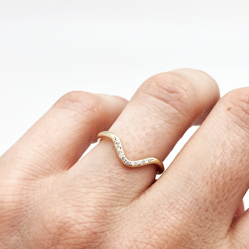 Arrow Pave Diamond Band